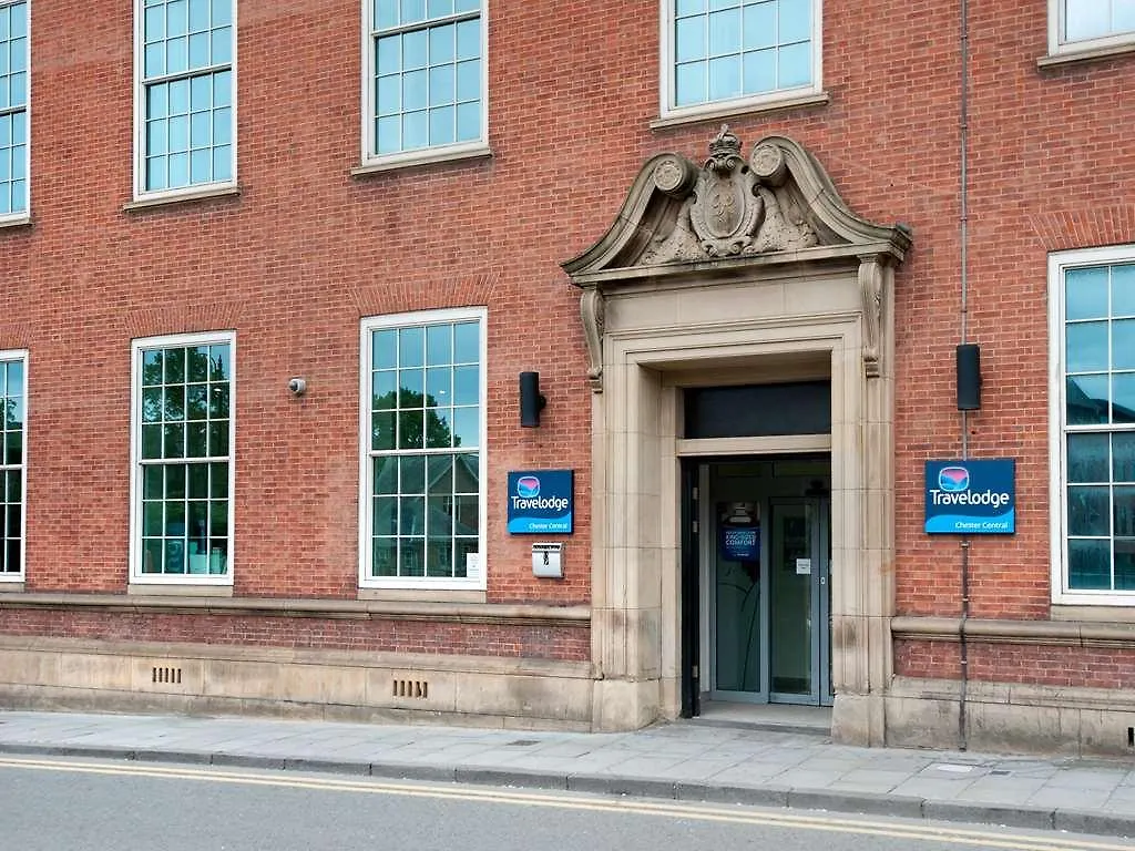 Hotel Travelodge Chester Central