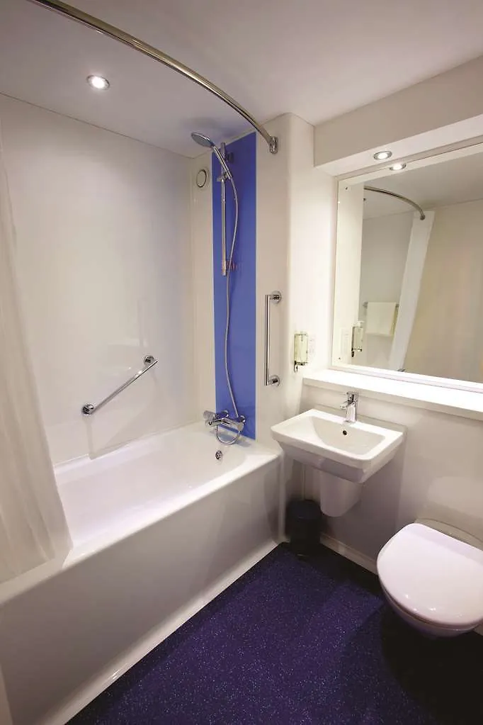 Hotel Travelodge Chester Central